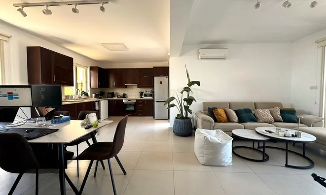 Недвижимость 3 Bedroom Penthouse Apartment For Sale, Ayia Fyla: 4