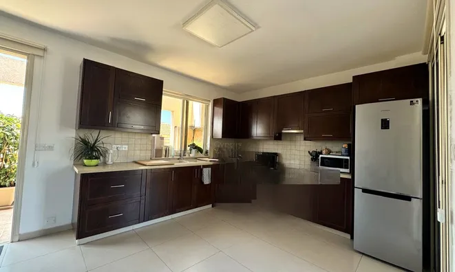 Недвижимость 3 Bedroom Penthouse Apartment For Sale, Ayia Fyla: 5