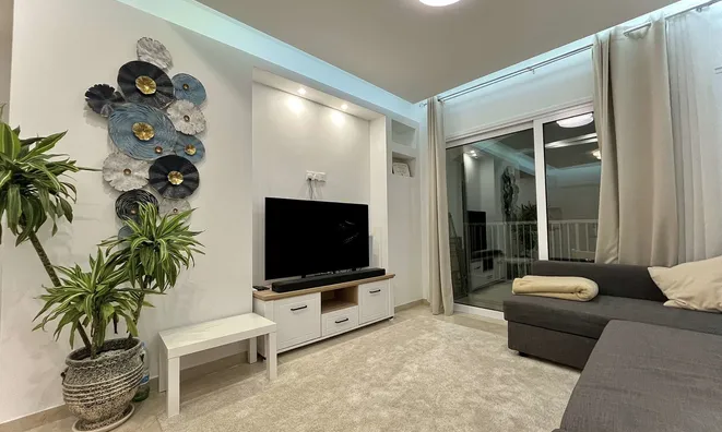 Недвижимость 1 Bedroom for Sale in Agios Tychonas: 1