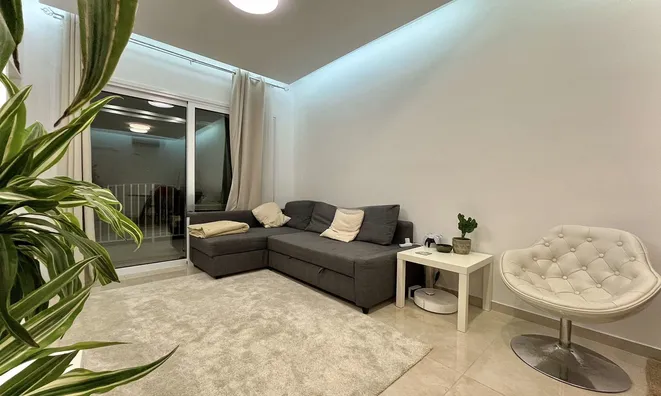 Недвижимость 1 Bedroom for Sale in Agios Tychonas: 3