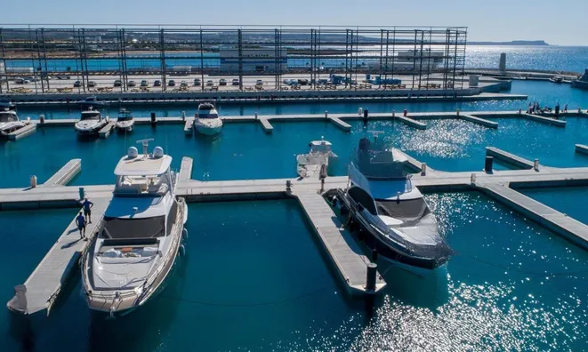 Недвижимость 4 Bedroom Villa for Sale in Ayia Napa, Famagusta: 6