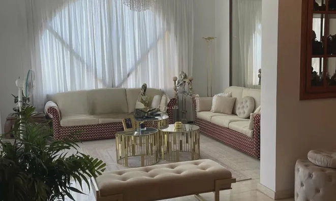 Недвижимость 4 Bedroom Detached Villa for Sale in Ekali, Limassol: 2