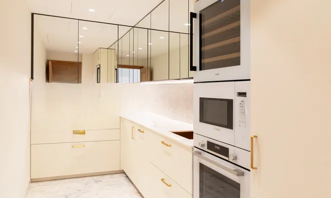Недвижимость Apartment Monaco, La Rousse Saint Roman: 9