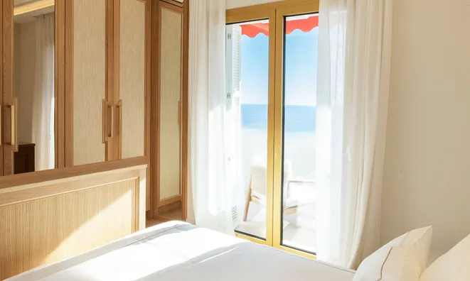 Недвижимость Apartment Monaco, La Rousse Saint Roman: 15