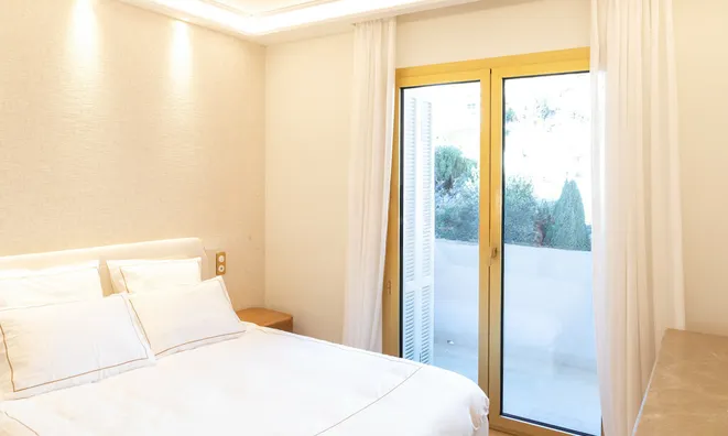 Недвижимость Apartment Monaco, La Rousse Saint Roman: 19