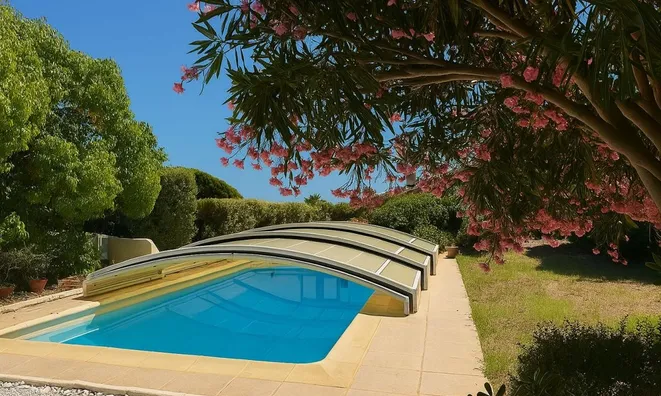 Недвижимость Villa Croix des Gardes: 3