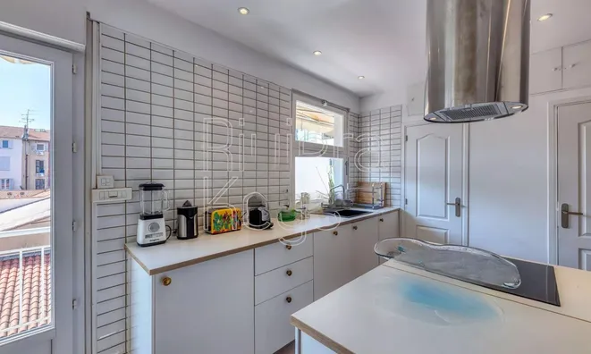 Недвижимость Apartment Cannes Center: 4