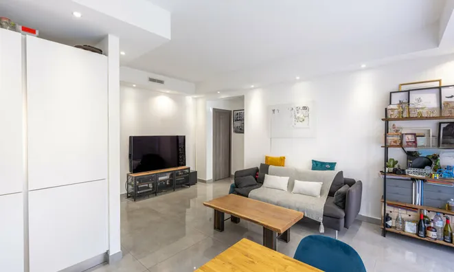 Недвижимость Apartment Monaco, Port: 3