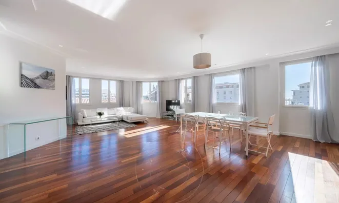 Недвижимость Apartment Cannes Center: 3