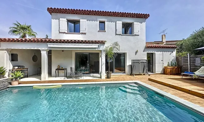 Недвижимость Villa Croix des Gardes: 4