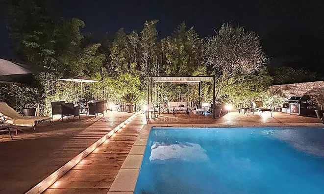 Недвижимость Villa Croix des Gardes: 15