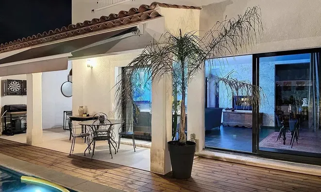 Недвижимость Villa Croix des Gardes: 16