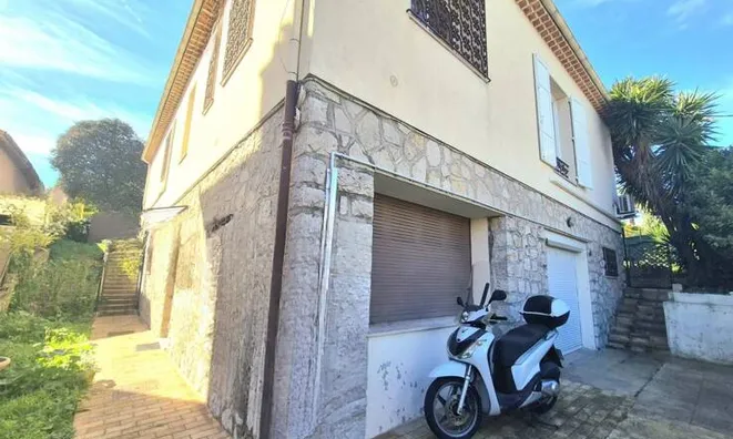 Недвижимость Maison Petit Juas: 1