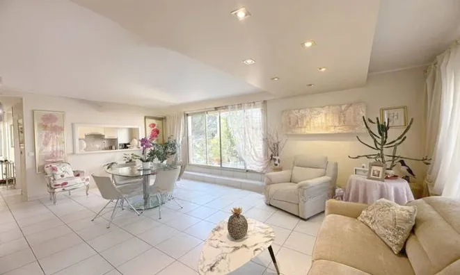 Недвижимость Apartment Maure Vieille: 4