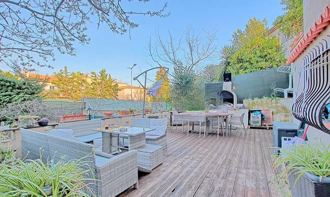 Недвижимость Maison Cannes Croix des Gardes: 2