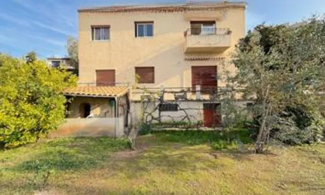 Недвижимость Apartment Croix des Gardes: 2