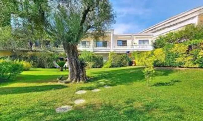 Недвижимость Villa Californie: 17