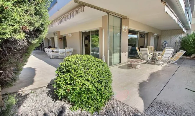 Недвижимость Villa Petit Juas: 1