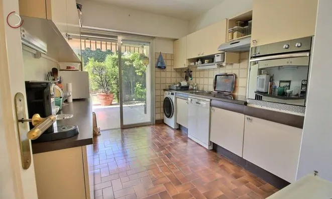 Недвижимость Villa Petit Juas: 7