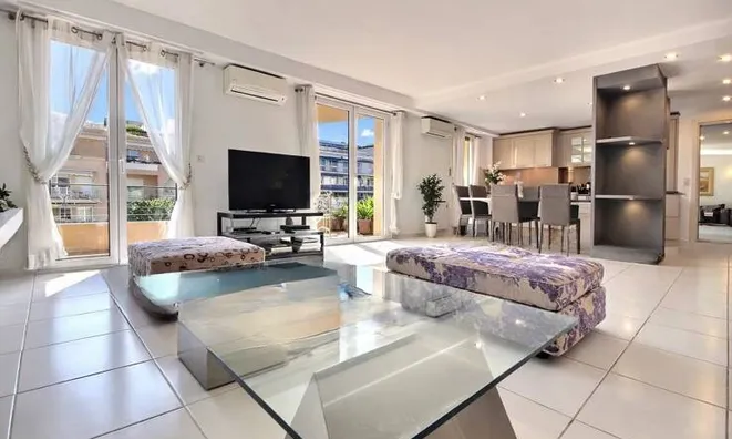 Недвижимость Villa Pointe Croisette: 4