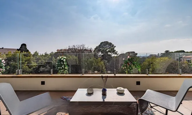 Недвижимость Villa République Cannes: 3