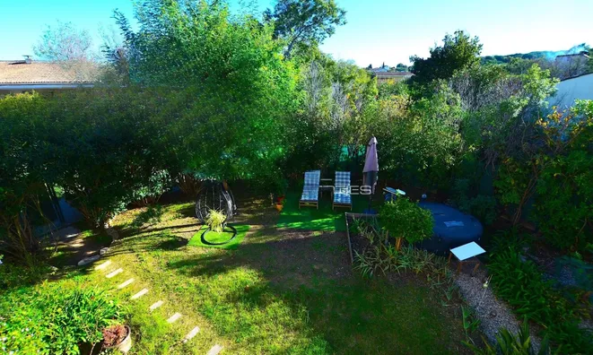 Недвижимость Villa Croix des Gardes: 3