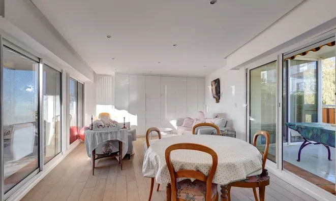 Недвижимость Villa Petit Juas: 2