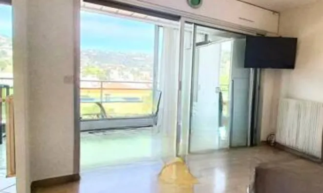 Недвижимость Villa Petit Juas: 2