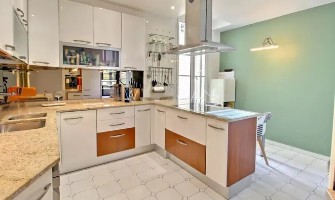 Недвижимость Residence Carnot: 6