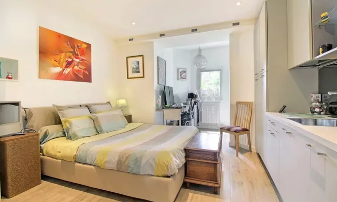 Недвижимость Residence Carnot: 11