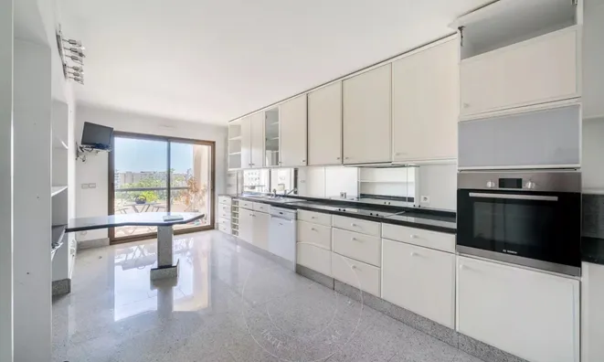 Недвижимость Villa Pointe Croisette: 2