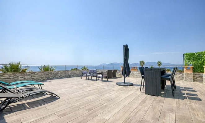 Недвижимость House Cannes: 1