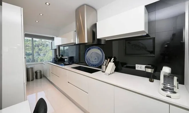 Недвижимость Villa République Cannes: 16