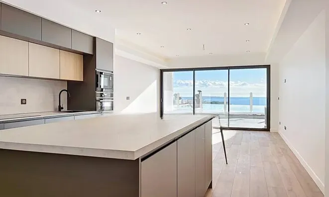 Недвижимость Villa Croix des Gardes: 1