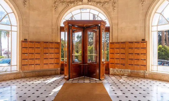 Недвижимость Villa Petit Juas: 10