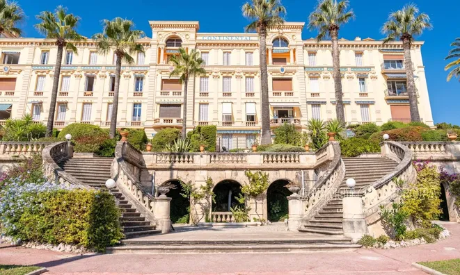 Недвижимость Villa Petit Juas: 11