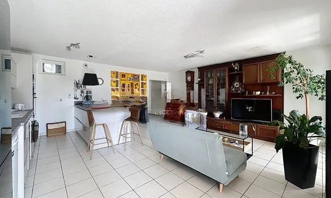 Недвижимость House Cannes La Bocca Nord: 1