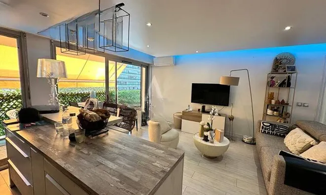 Недвижимость Villa Cannes Carnot: 1