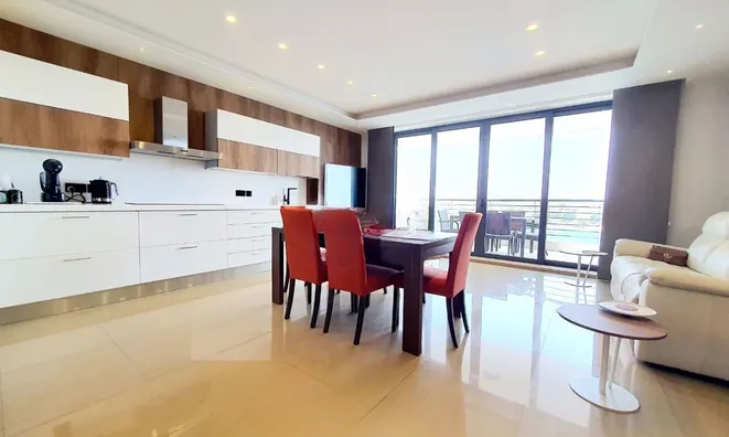 Недвижимость Sliema Sea View Apartment: 1