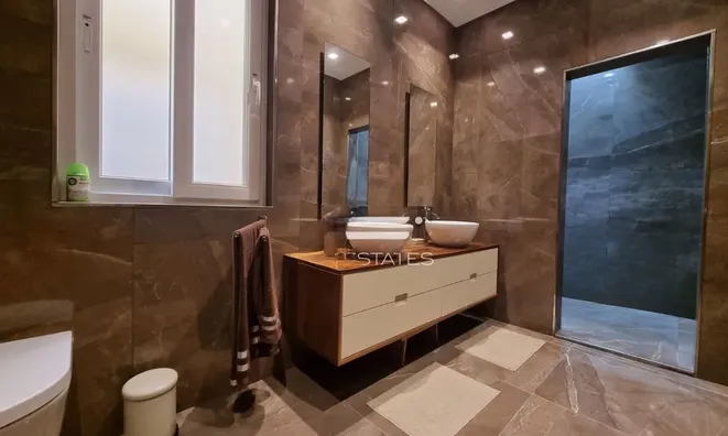 Недвижимость Harbor View Haven: 11