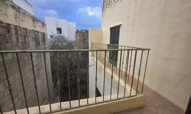 Недвижимость Sliema Sea View Apartment: 8