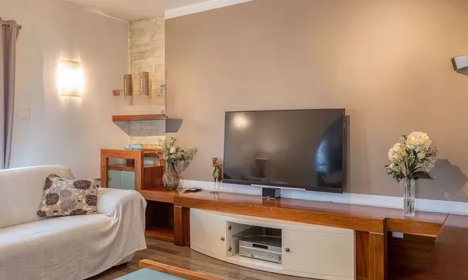 Недвижимость Pembroke Shores Apt: 4