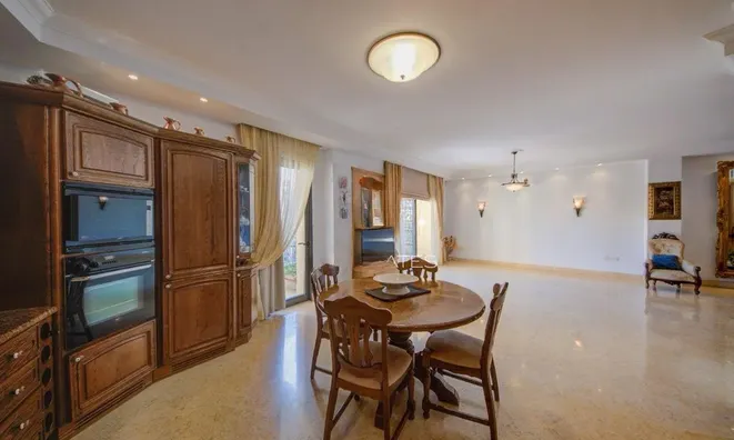 Недвижимость Portomaso Sliema Apartment: 9