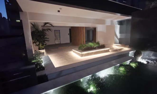 Недвижимость 2 Bedroom Penthouse Apartment For Sale in Neapolis, Limassol: 3