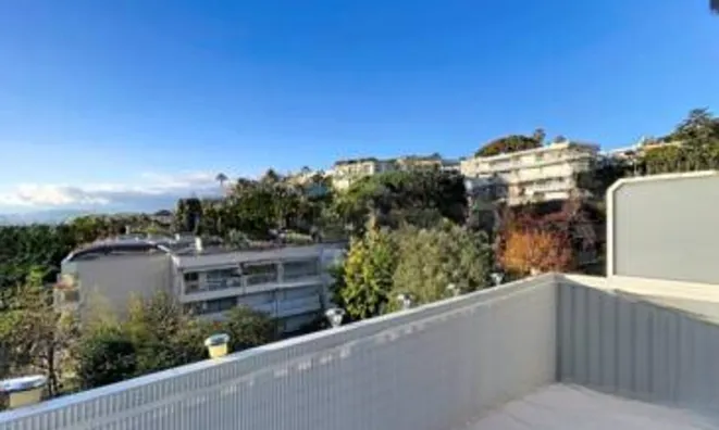 Недвижимость Villa Californie: 2