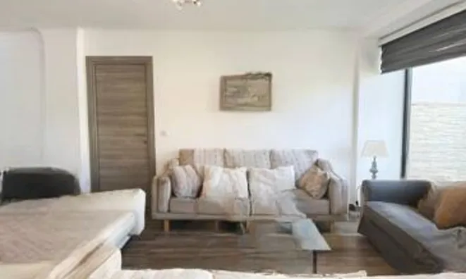 Недвижимость Villa Petit Juas: 2