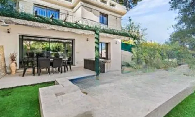 Недвижимость House Suquet: 3