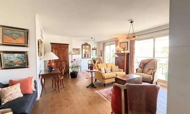 Недвижимость Villa Croix des Gardes: 1