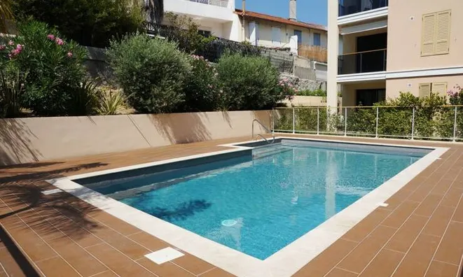 Недвижимость Villa Petit Juas: 10