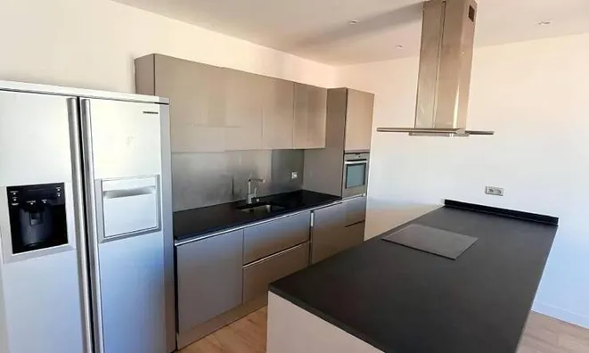 Недвижимость Villa République Cannes: 4